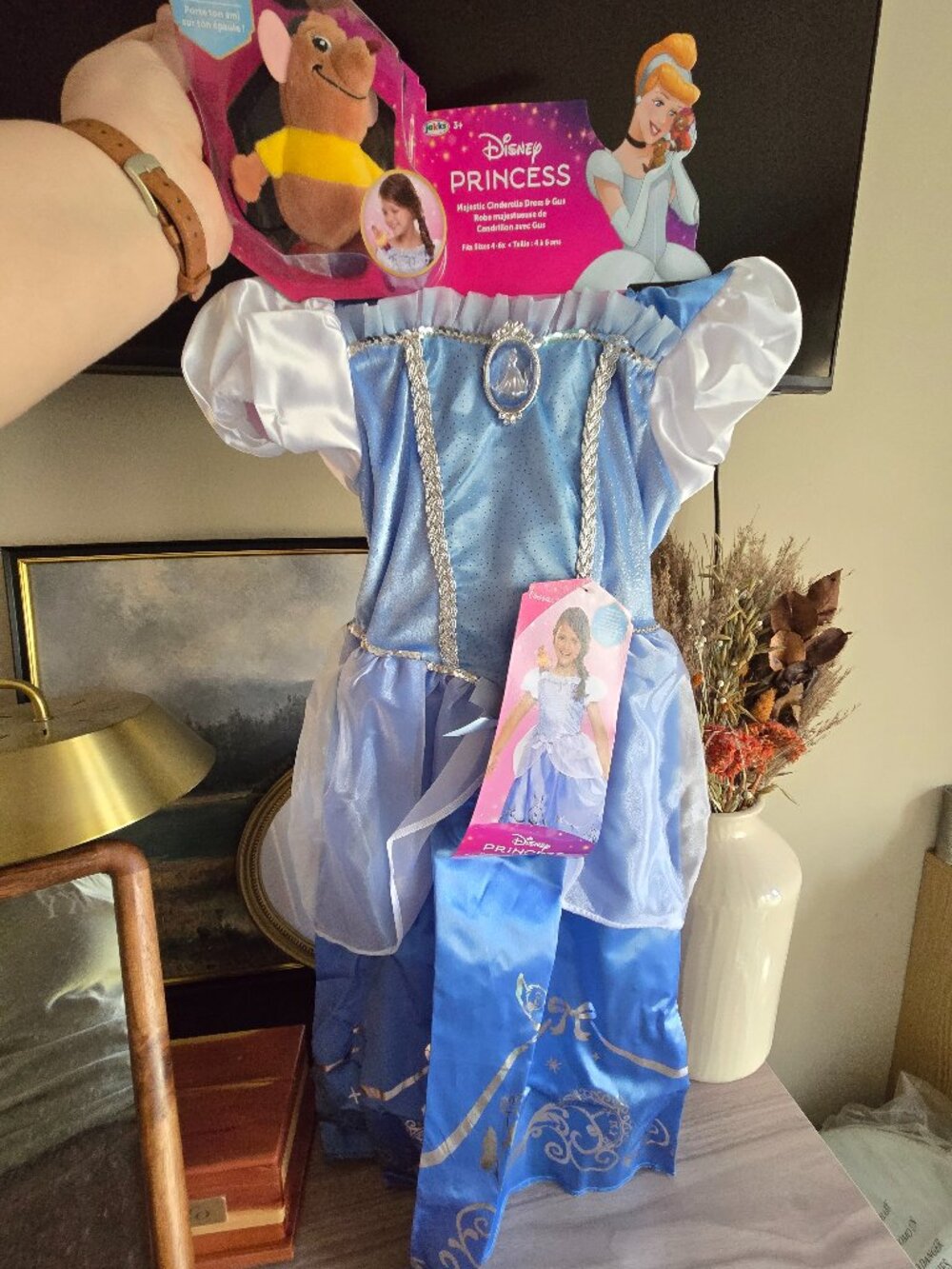Disney Cinderella Princess dress size 4-6x with shoulder pal NWT